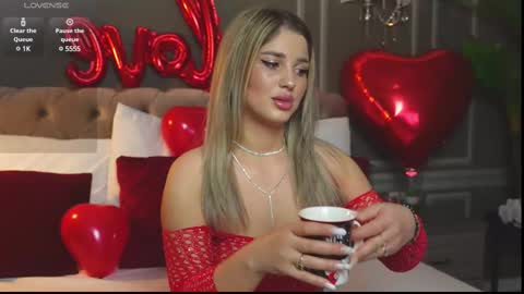 Snapshot of anniestyles chatting on February 2025 05:15:02 AM AnnieStyles online show from February 2025 05:15:02 AM