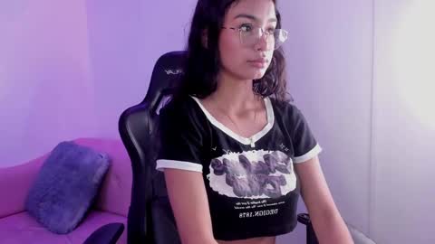 Snapshot of anniie_evans1 chatting on January 2025 01:49:01 PM Annie Evans online show from January 2025 01:49:01 PM