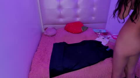 Snapshot of anniie_evans1 chatting on February 2025 08:06:02 PM Annie Evans online show from February 2025 08:06:02 PM