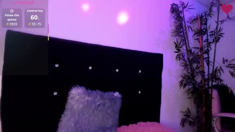 Snapshot of anniie_evans1 chatting on September 2025 01:33:01 PM Annie Evans online show from September 2025 01:33:01 PM