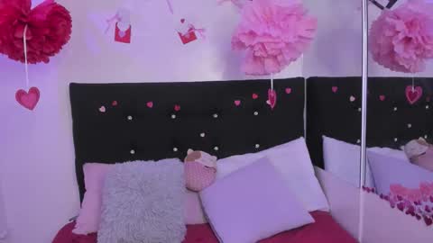 Snapshot of anniie_evans1 chatting on February 2026 08:16:02 PM Annie Evans online show from February 2026 08:16:02 PM