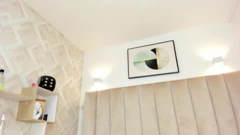 Snapshot of anniie_queen chatting on March 2026 03:32:01 AM Annie Queen online show from March 2026 03:32:01 AM