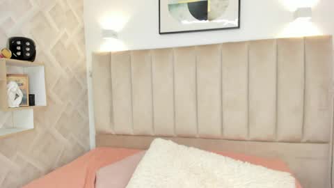 Snapshot of anniie_queen chatting on March 2026 03:50:01 AM Annie Queen online show from March 2026 03:50:01 AM