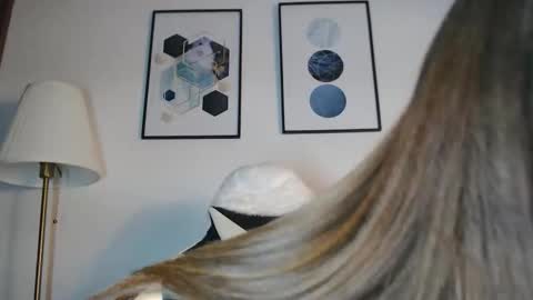 Annika Rivers online show from October 2025 08:37:02 PM