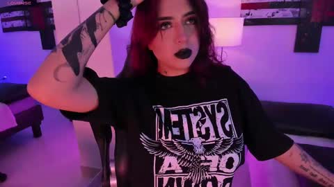 Annika online show from February 2025 12:16:01 PM