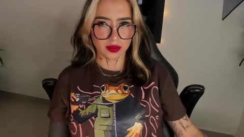 Annika online show from February 2026 01:38:02 PM