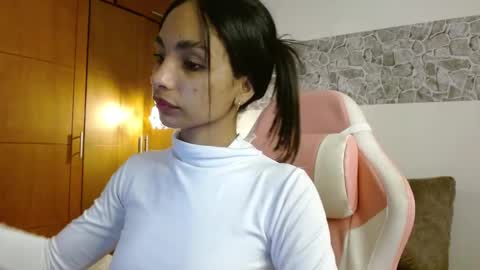 Snapshot of annitaserna chatting on October 2025 04:43:02 AM AnnaS online show from October 2025 04:43:02 AM