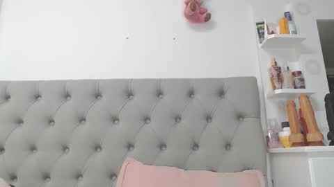 anntonella_squirt online show from December 2025 11:41:01 AM