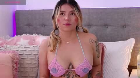 Antonella Lee online show from April 2026 05:21:02 PM