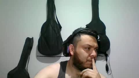 lion kennedy independent model moderator online show from November 2025 10:39:02 AM