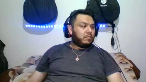 lion kennedy independent model moderator online show from November 2025 04:57:01 AM