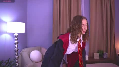 Annuetta online show from December 2025 07:47:01 AM