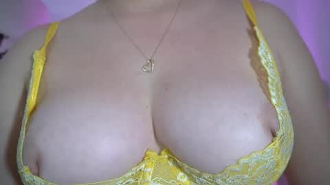 Anny online show from April 2026 04:46:02 AM