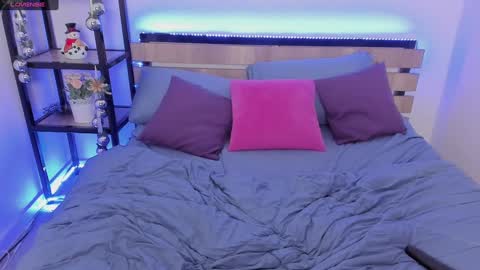 Anna online show from January 2025 07:27:02 AM