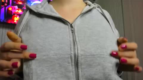 anny_love_you online show from October 2025 06:47:01 PM