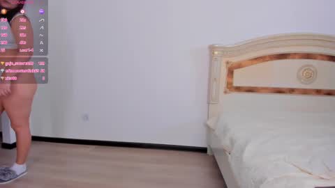 Anna online on weekends online show from February 2025 10:59:01 AM