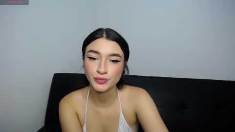 Snapshot of anny_naf chatting on November 2025 05:37:02 PM Anny online show from November 2025 05:37:02 PM