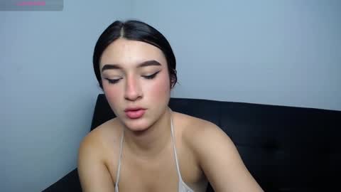 Snapshot of anny_naf chatting on January 2026 04:10:01 PM Anny online show from January 2026 04:10:01 PM