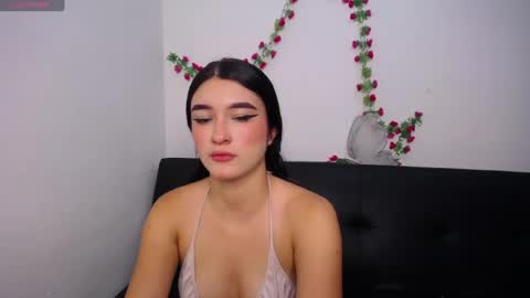 Anny online show from April 2026 08:33:01 PM