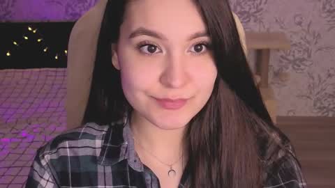 Snapshot of anny_shine chatting on April 2026 02:06:01 AM Annie online show from April 2026 02:06:01 AM