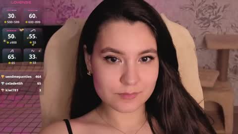 Snapshot of anny_shine chatting on May 2026 11:01:04 PM Annie online show from May 2026 11:01:04 PM