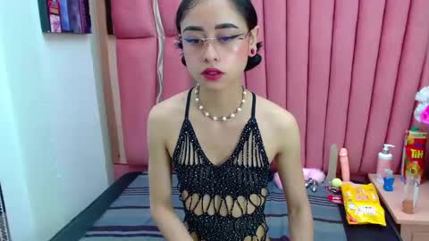 Snapshot of anny_swet chatting on January 2025 01:24:02 PM Anny online show from January 2025 01:24:02 PM