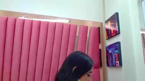 Snapshot of anny_swet chatting on January 2025 01:07:01 PM Anny online show from January 2025 01:07:01 PM