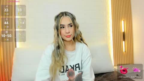 Anny  online show from June 2026 01:02:02 PM