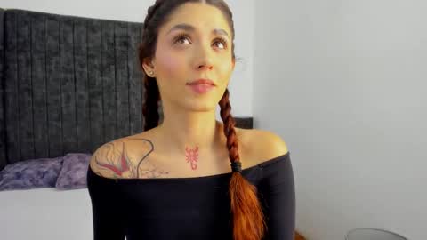 Anny online show from March 2026 10:48:01 PM