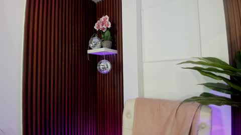 Snapshot of annybuny chatting on December 2024 11:30:02 AM Ana online show from December 2024 11:30:02 AM