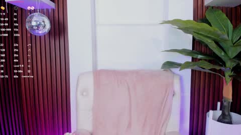 Snapshot of annybuny chatting on December 2024 05:35:02 PM Ana online show from December 2024 05:35:02 PM