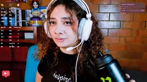 Snapshot of annycolin chatting on October 2025 11:04:02 PM Anny IG online show from October 2025 11:04:02 PM