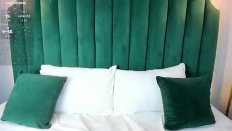 Anny Colson online show from September 2025 04:01:02 AM