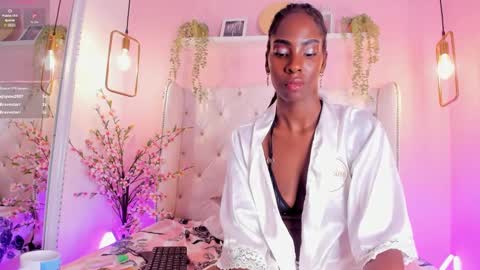 Snapshot of annyfiore chatting on January 2025 08:44:02 AM Anny online show from January 2025 08:44:02 AM
