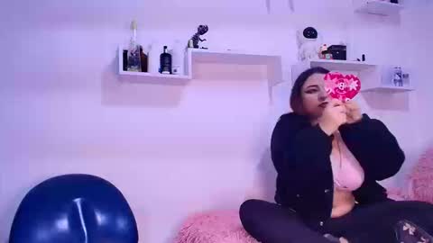 Snapshot of annyharris chatting on September 2025 03:54:01 AM anny harris online show from September 2025 03:54:01 AM