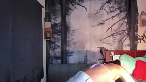 Snapshot of annyluna1 chatting on December 2025 12:18:01 AM Annyluna online show from December 2025 12:18:01 AM