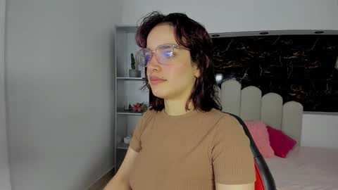 Anny online show from February 2026 08:07:02 PM