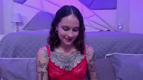 Snapshot of annythomsonn chatting on December 2024 11:57:02 PM AnnyT online show from December 2024 11:57:02 PM