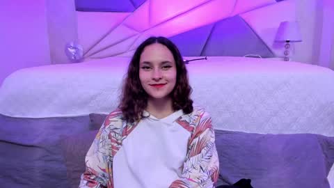 Snapshot of annythomsonn chatting on December 2024 02:52:01 AM AnnyT online show from December 2024 02:52:01 AM