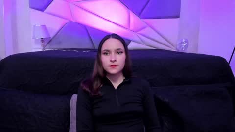 Snapshot of annythomsonn chatting on December 2024 10:12:02 PM AnnyT online show from December 2024 10:12:02 PM