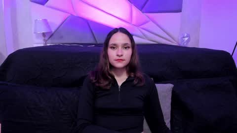 Snapshot of annythomsonn chatting on December 2024 01:15:02 AM AnnyT online show from December 2024 01:15:02 AM