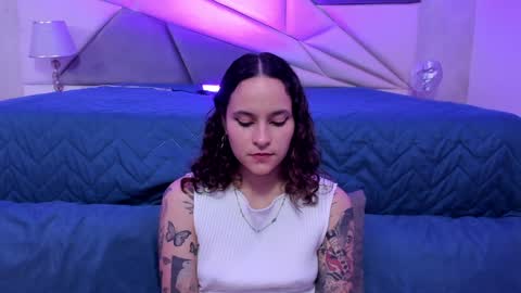 Snapshot of annythomsonn chatting on January 2025 12:16:02 AM AnnyT online show from January 2025 12:16:02 AM