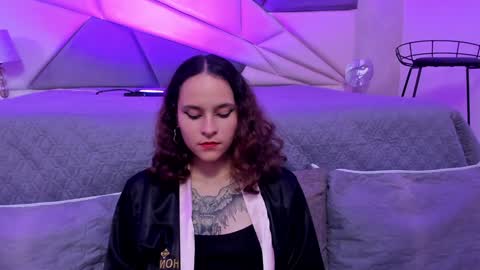 Snapshot of annythomsonn chatting on January 2025 01:10:01 AM AnnyT online show from January 2025 01:10:01 AM