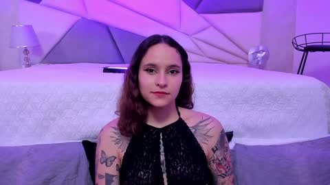 Snapshot of annythomsonn chatting on January 2025 12:17:01 AM AnnyT online show from January 2025 12:17:01 AM