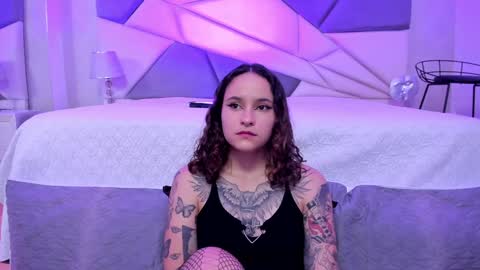 Snapshot of annythomsonn chatting on January 2025 11:11:01 PM AnnyT online show from January 2025 11:11:01 PM
