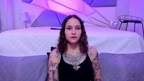 Snapshot of annythomsonn chatting on January 2025 02:14:01 AM AnnyT online show from January 2025 02:14:01 AM