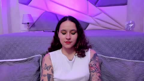 Snapshot of annythomsonn chatting on February 2025 01:55:01 AM AnnyT online show from February 2025 01:55:01 AM