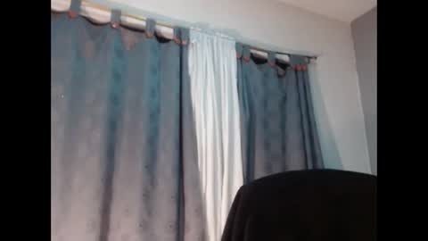 Snapshot of annyyeins chatting on February 2026 08:11:02 AM Anny Yeins online show from February 2026 08:11:02 AM