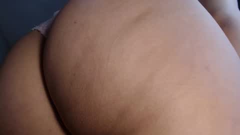 Snapshot of annyyeins chatting on February 2026 07:50:01 AM Anny Yeins online show from February 2026 07:50:01 AM