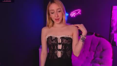 Anora Babe online show from March 2026 02:49:02 PM